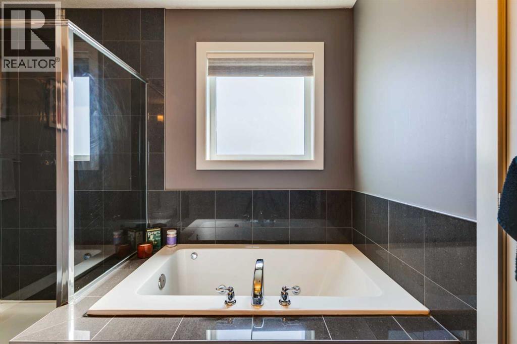 Single Family House for Sale in    Avenue NW Montgomery Calgary 
