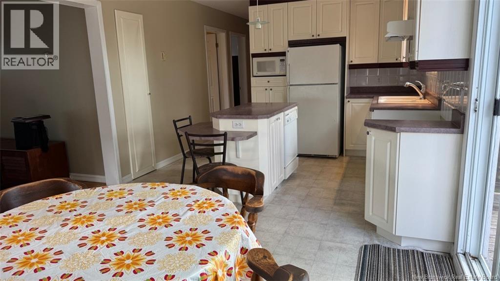 17 CYR STREET - 4