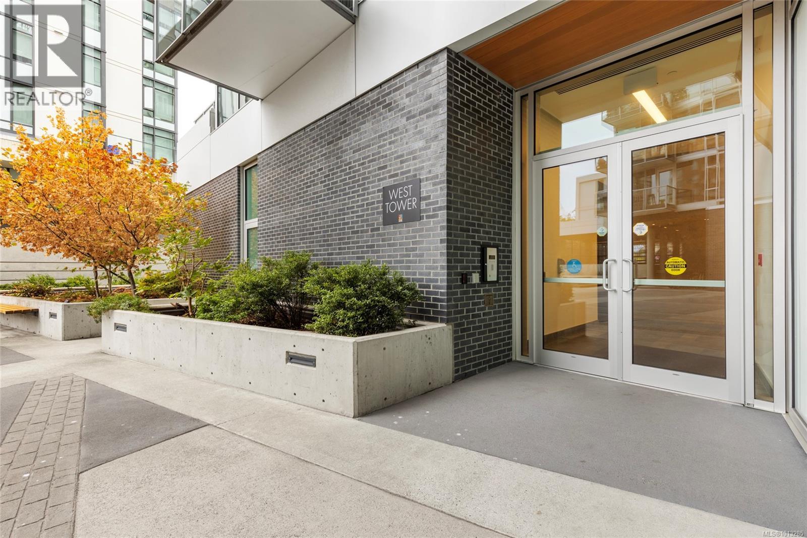 1203 989 Johnson Street, Victoria