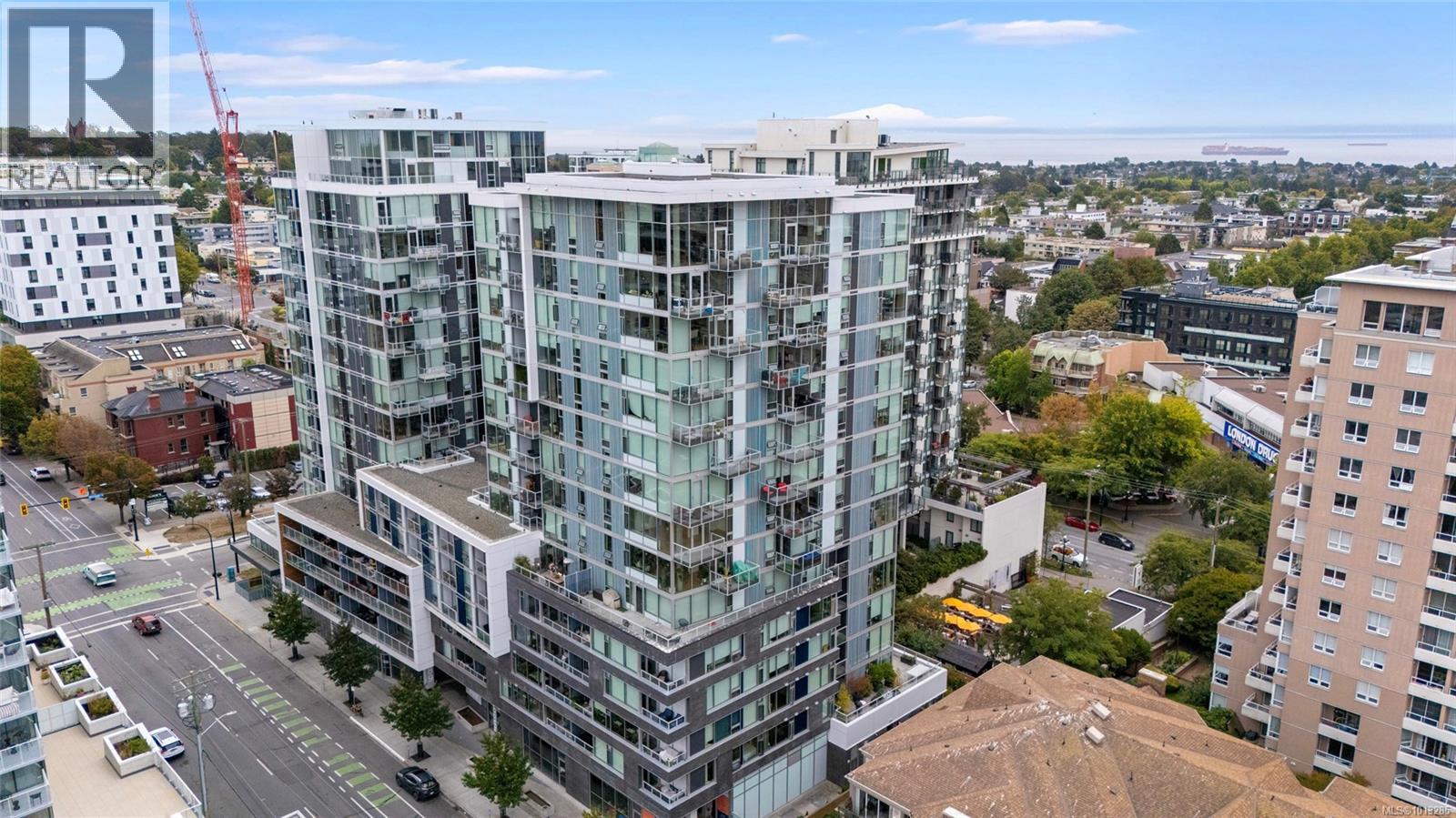 1203 989 Johnson Street, Victoria