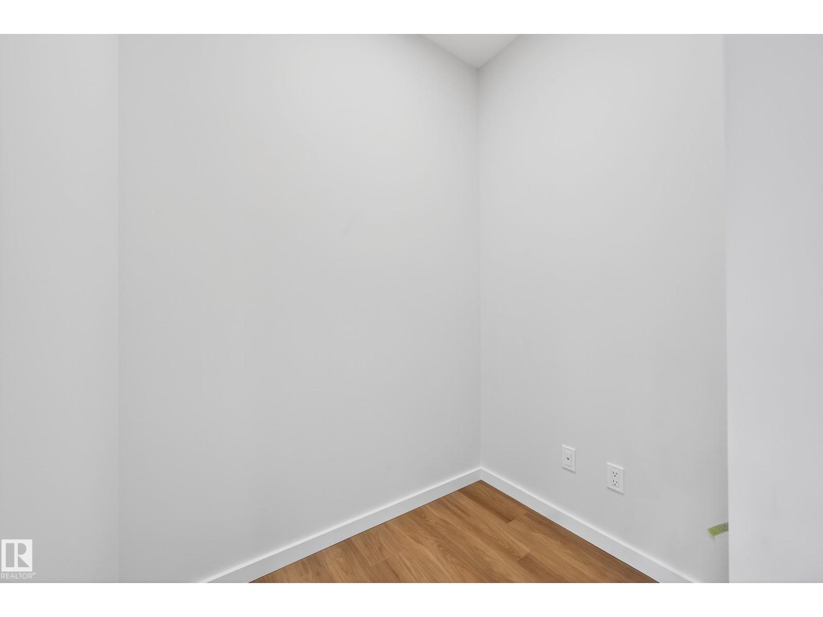 702 Southfork DR, Leduc