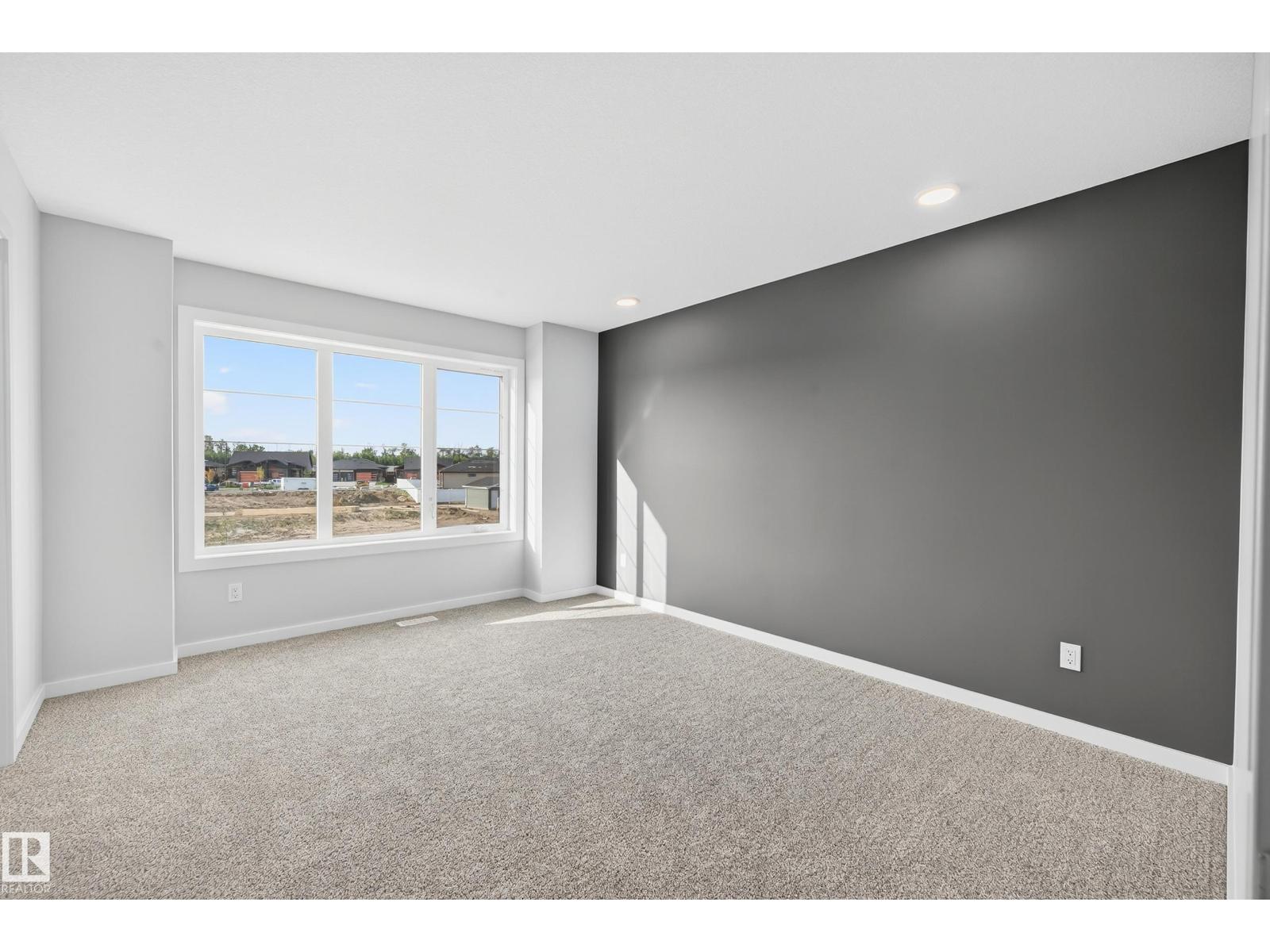 702 Southfork DR, Leduc