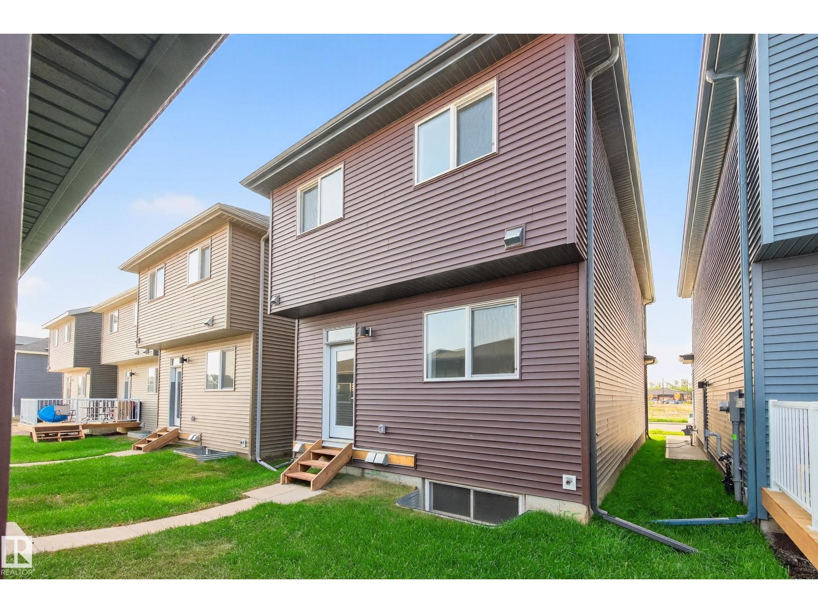 702 Southfork DR, Leduc