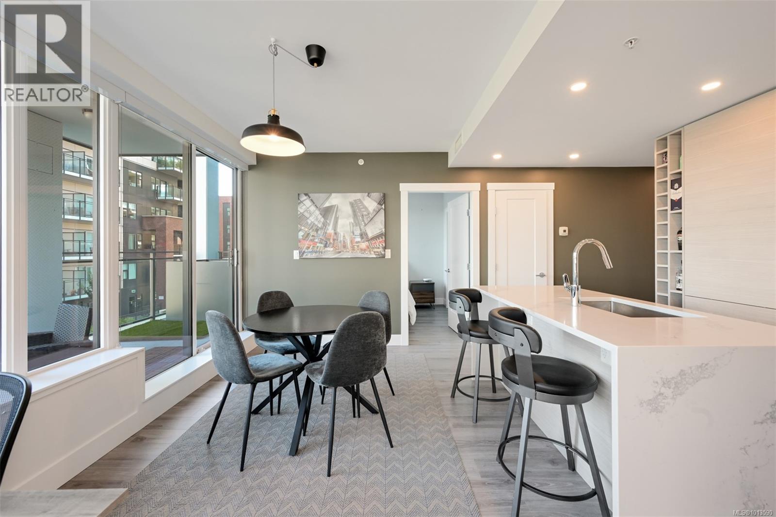 606 777 Herald Street, Victoria