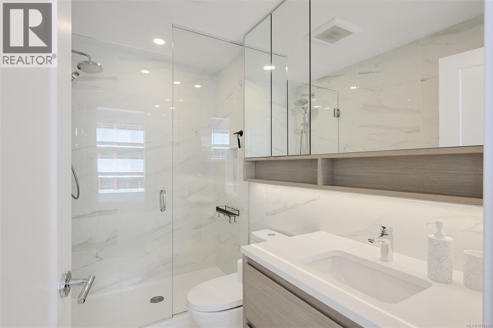 606 777 Herald Street, Victoria