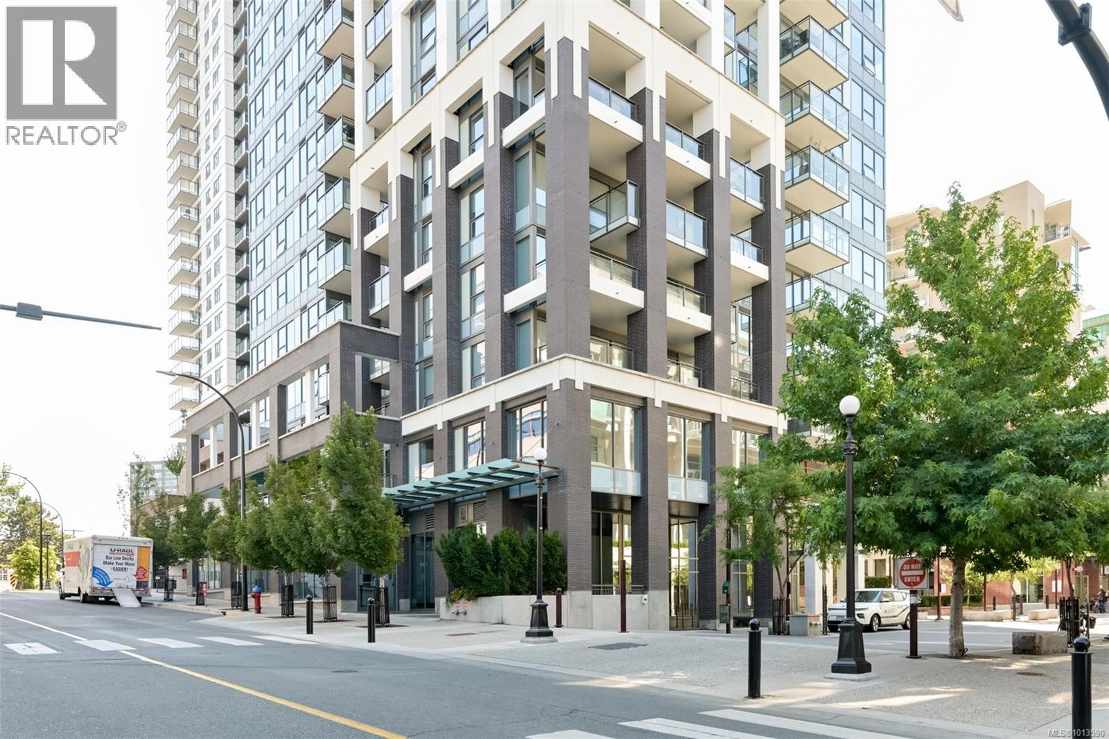 606 777 Herald Street, Victoria