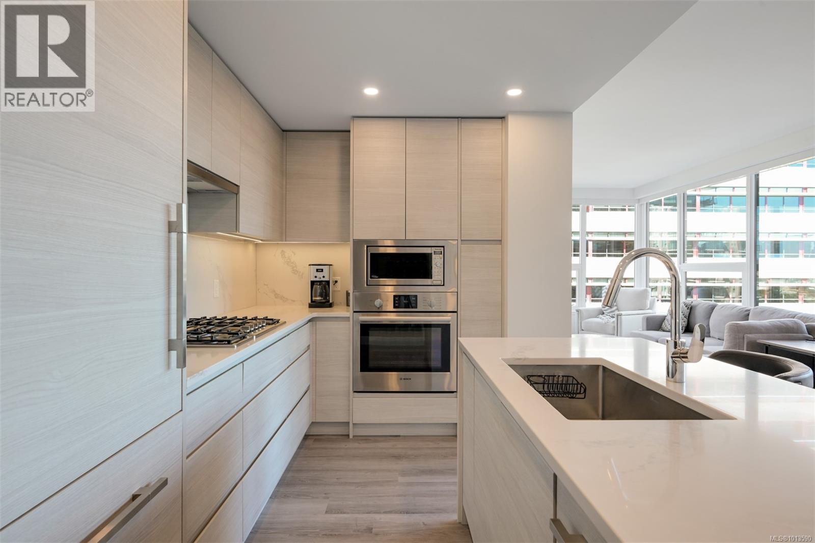 606 777 Herald Street, Victoria