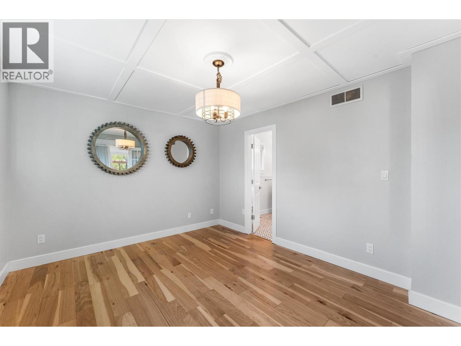 3702 Beach Avenue, Peachland