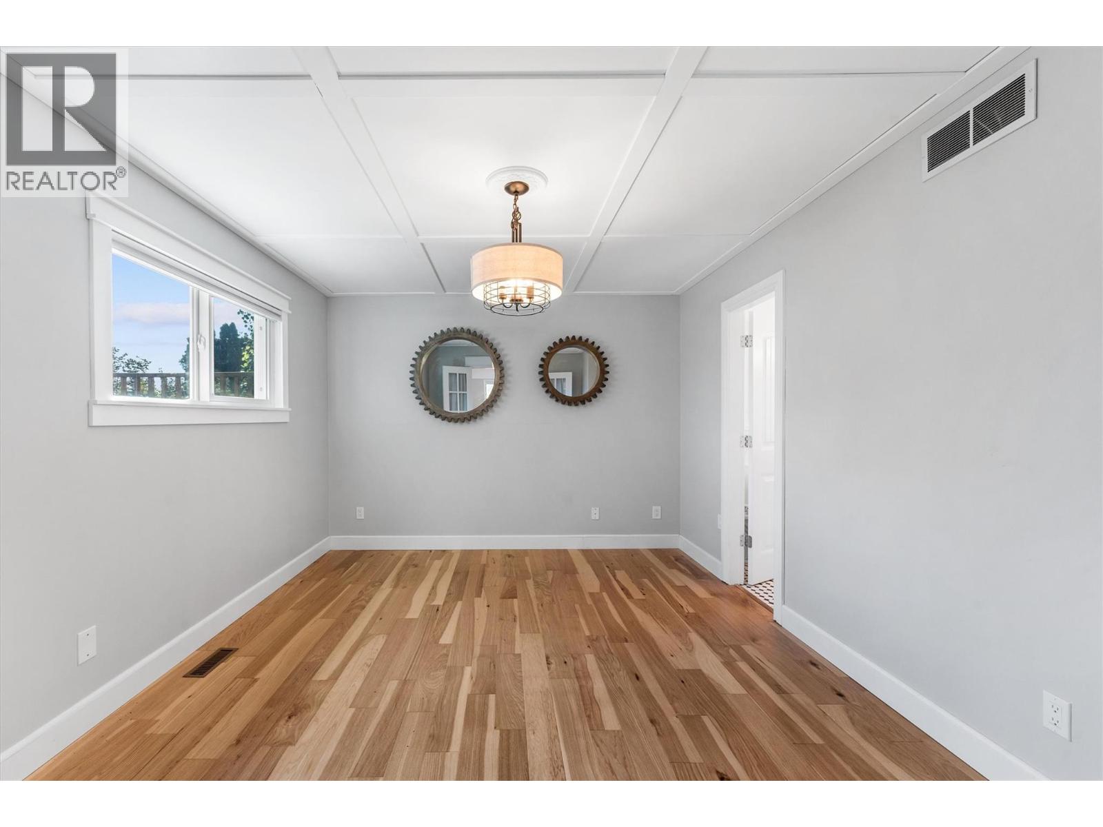 3702 Beach Avenue, Peachland