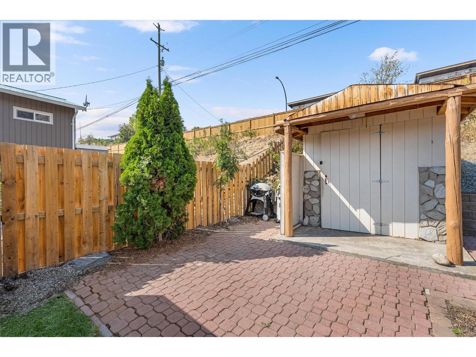 3702 Beach Avenue, Peachland