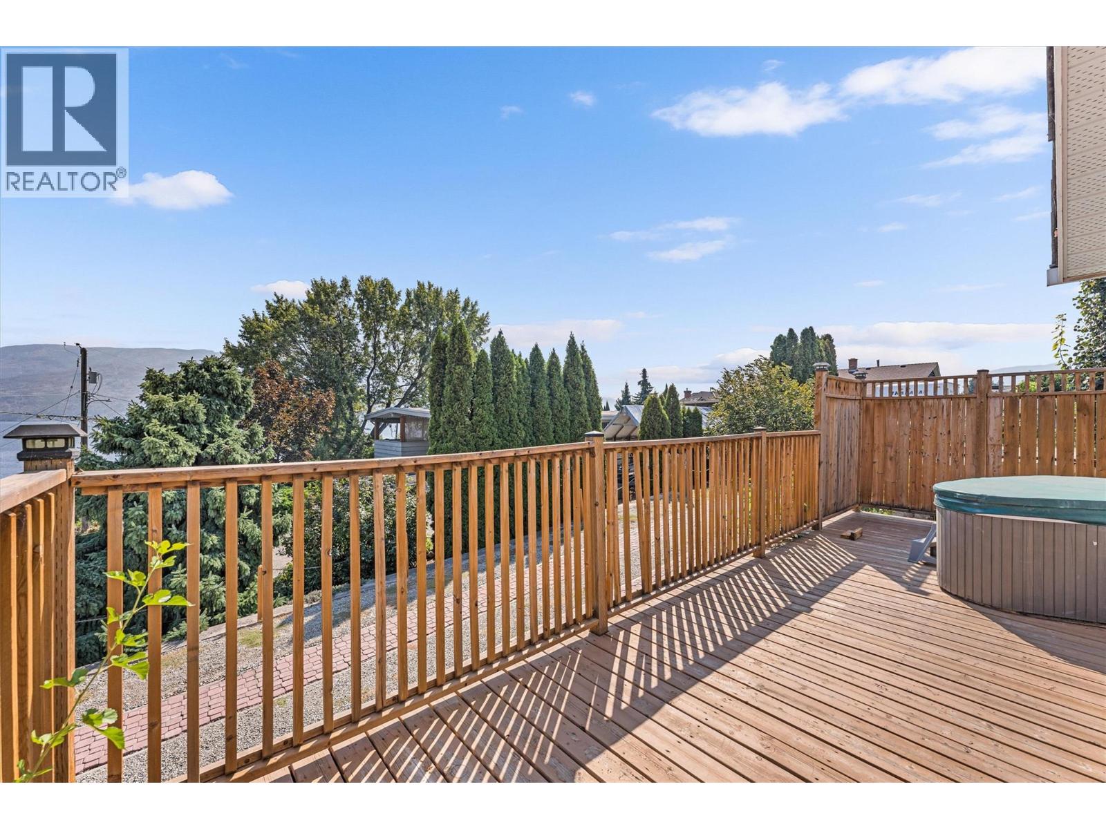 3702 Beach Avenue, Peachland