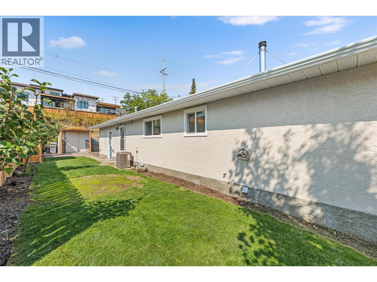 3702 Beach Avenue, Peachland