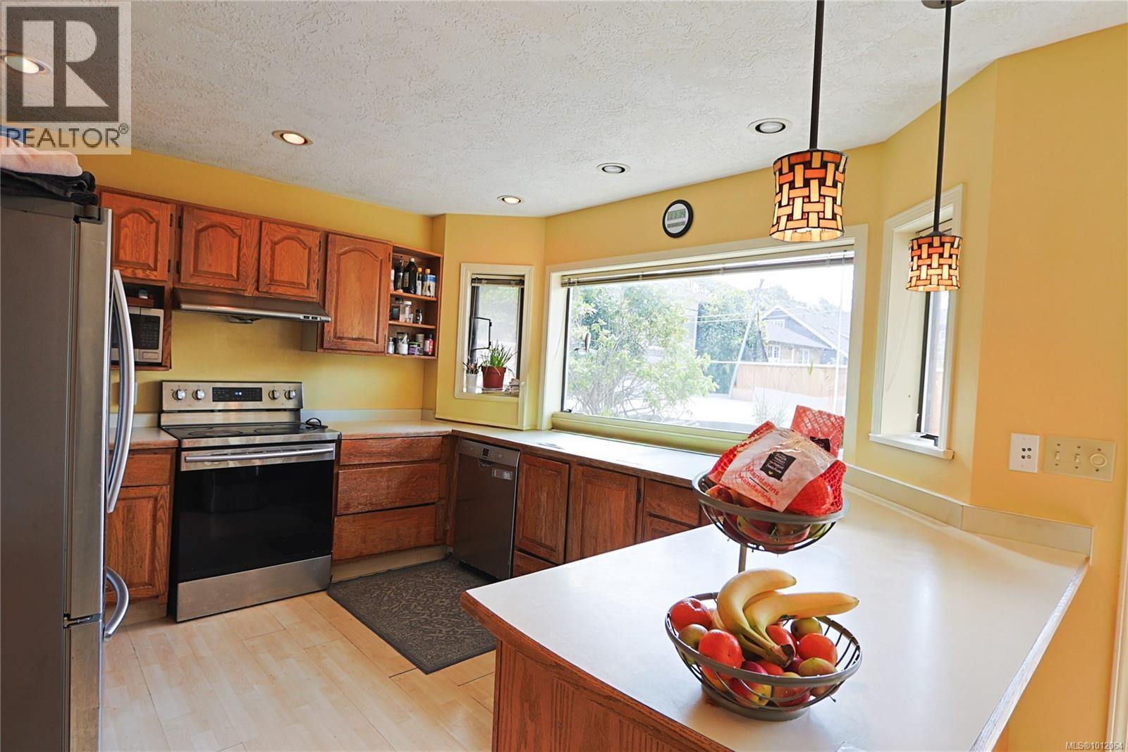 2317 Windsor Rd, Oak Bay