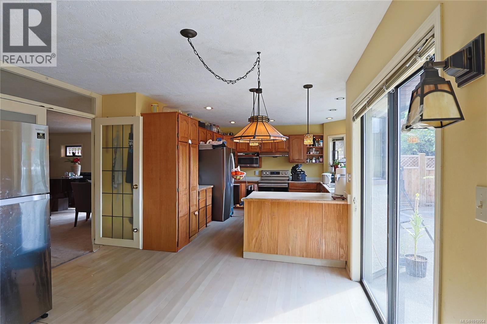2317 Windsor Rd, Oak Bay