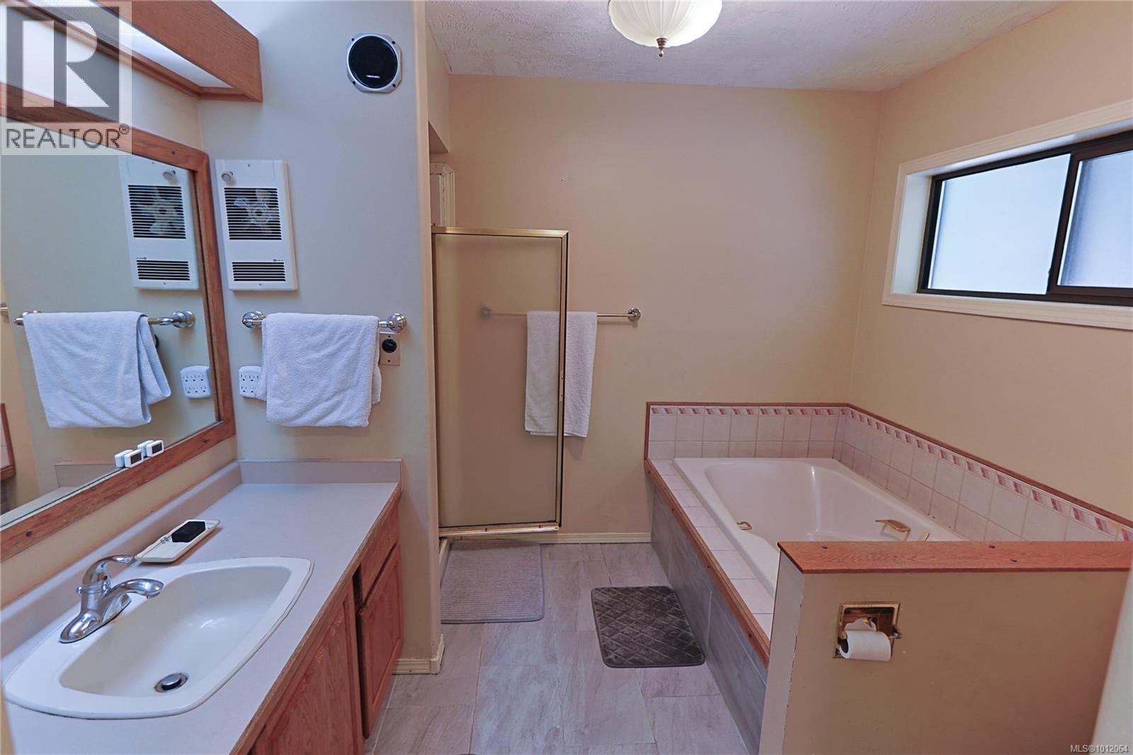 2317 Windsor Rd, Oak Bay