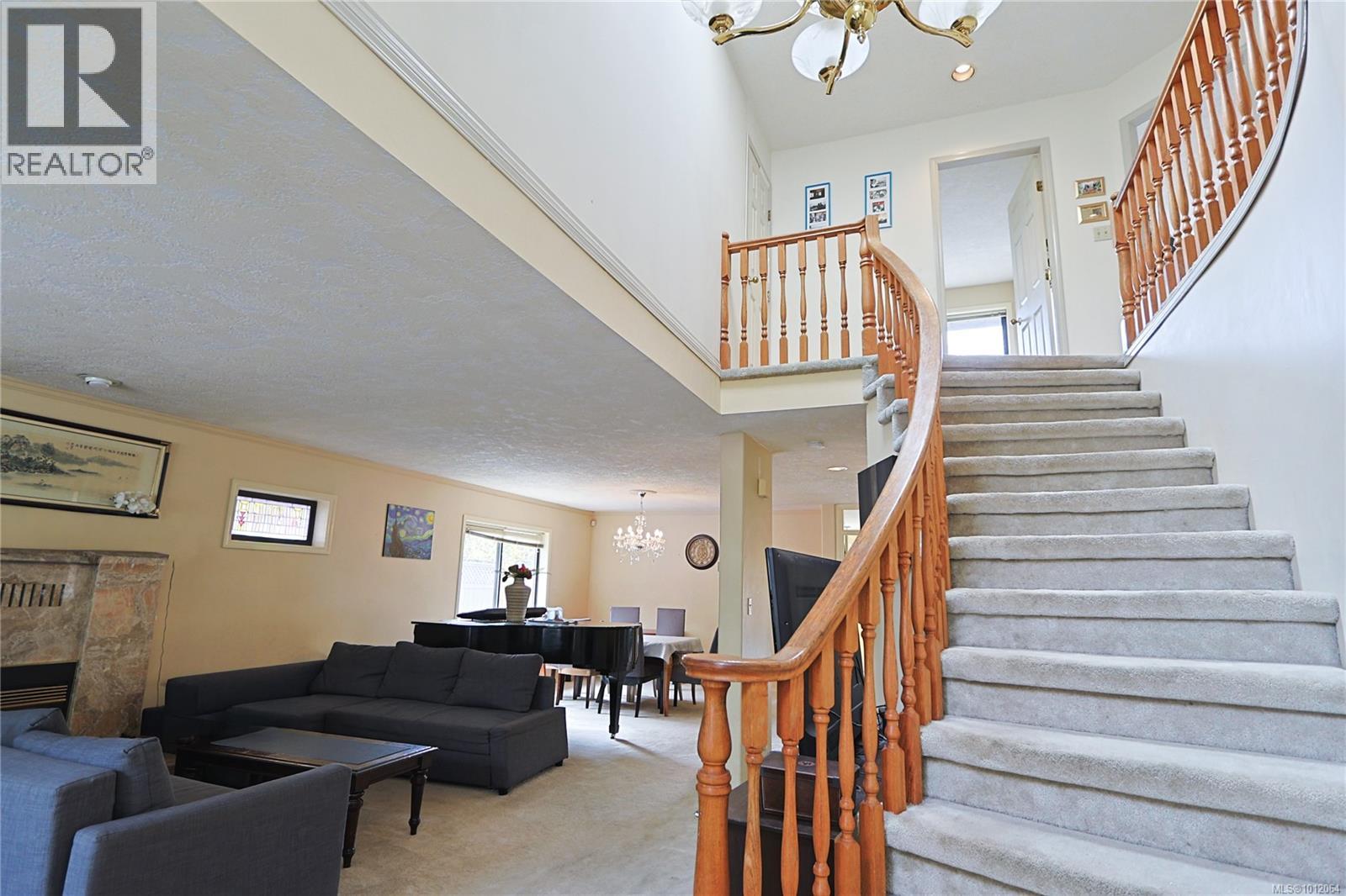 2317 Windsor Rd, Oak Bay