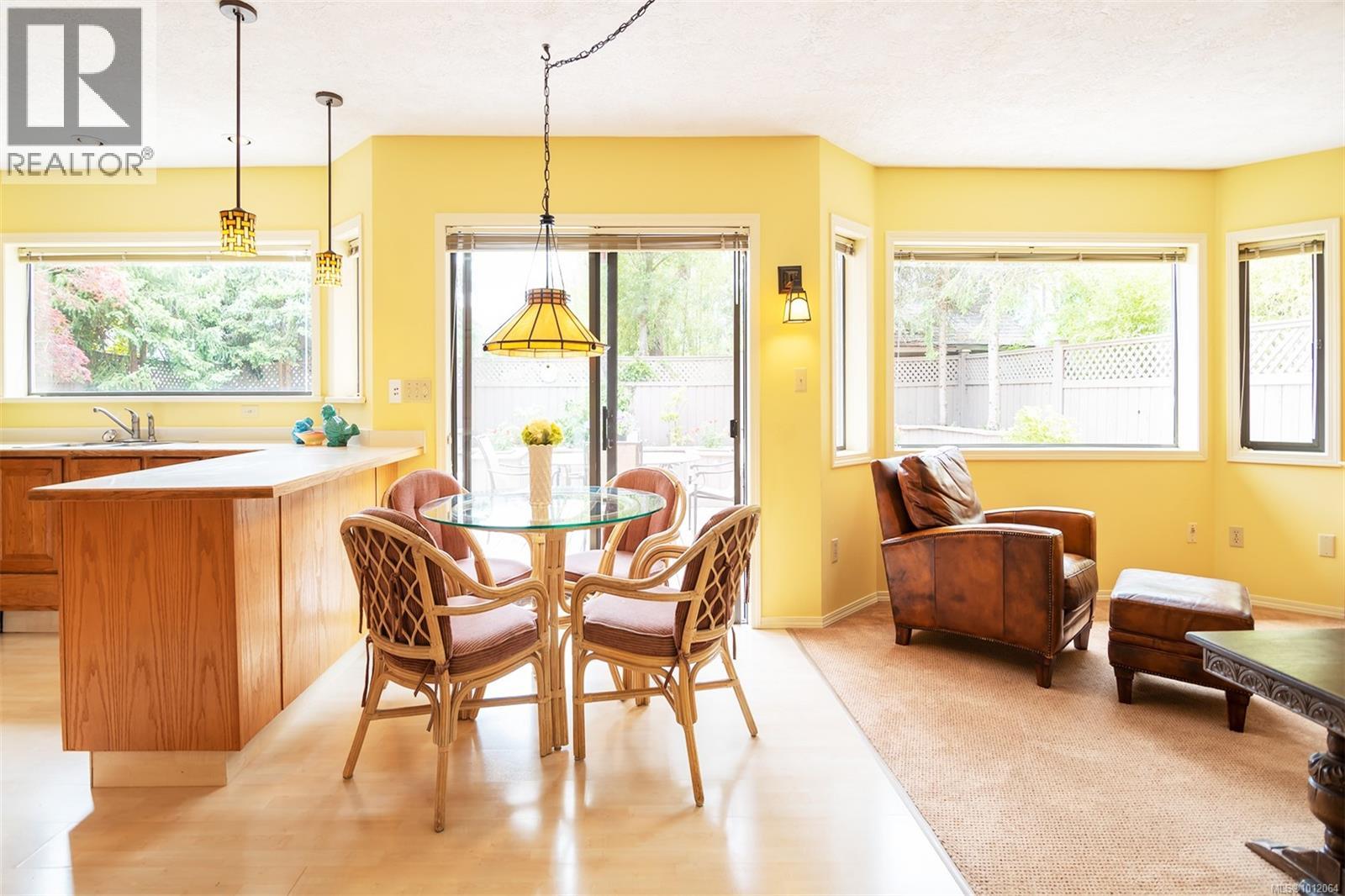 2317 Windsor Rd, Oak Bay