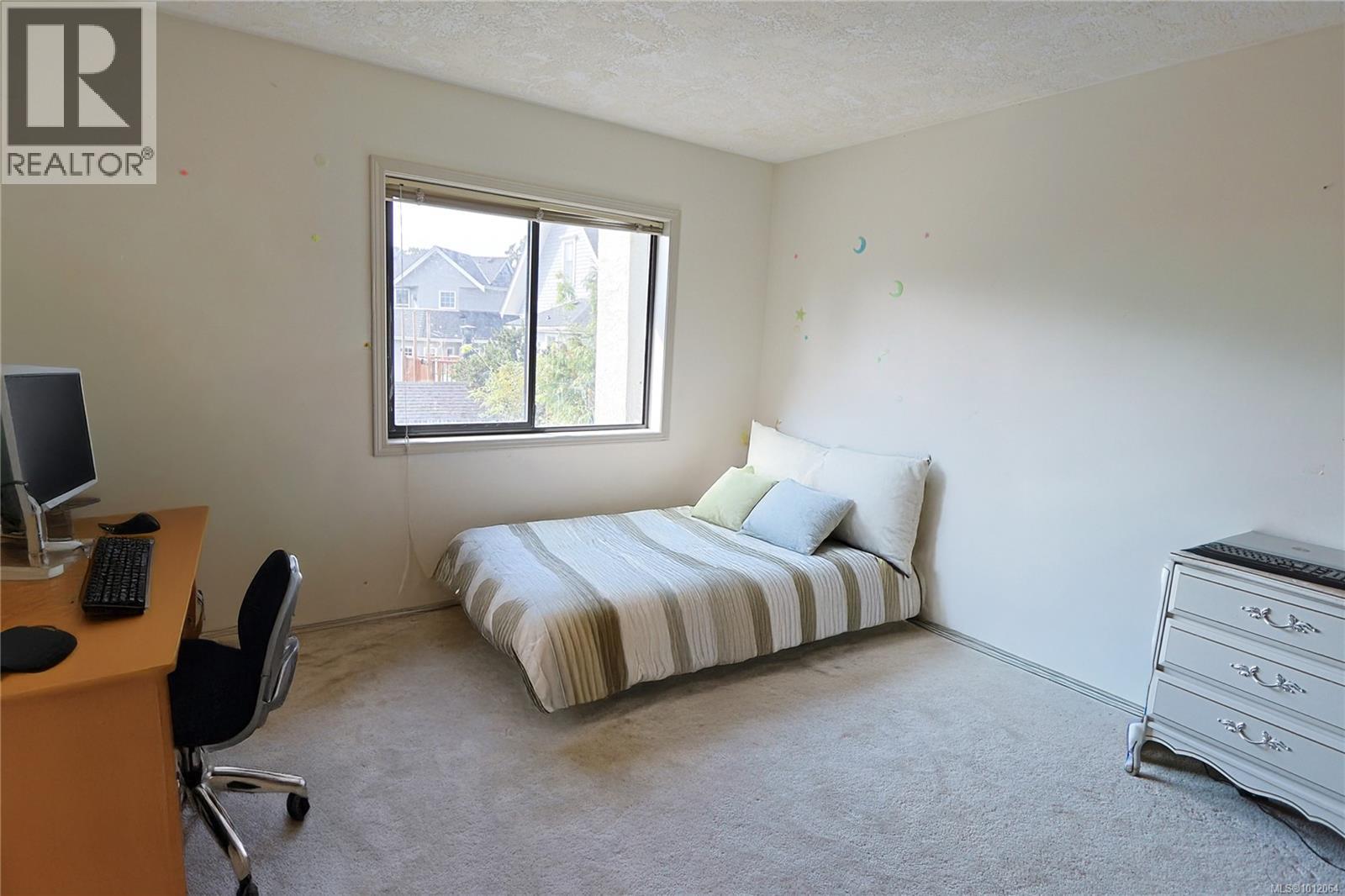 2317 Windsor Rd, Oak Bay