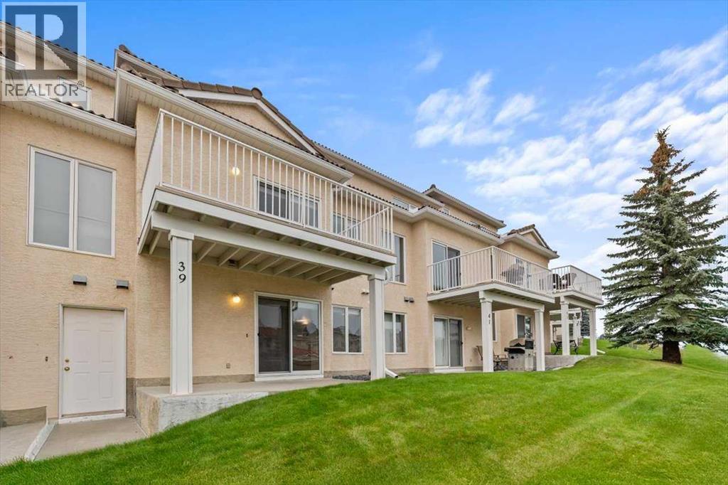 Single Family House for Sale in  Hamptons Link NW Hamptons Calgary 