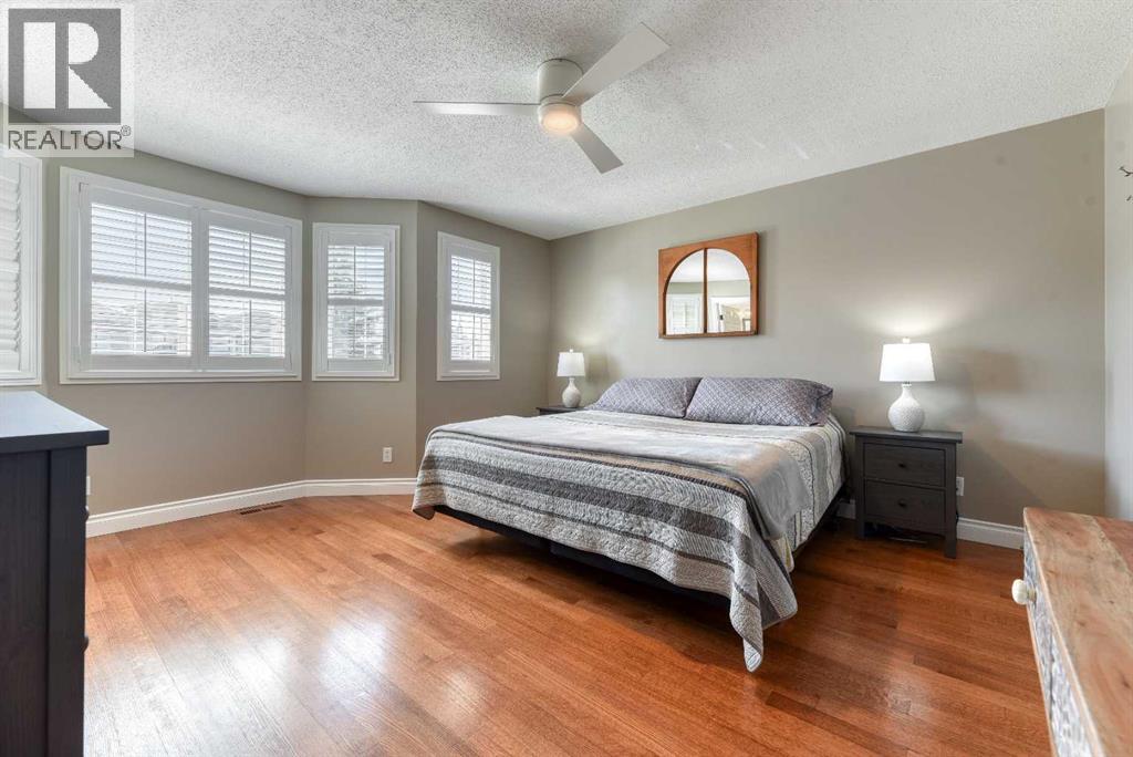 Single Family House Bi-level for Sale in  Harvest Creek Court NE Harvest Hills Calgary 