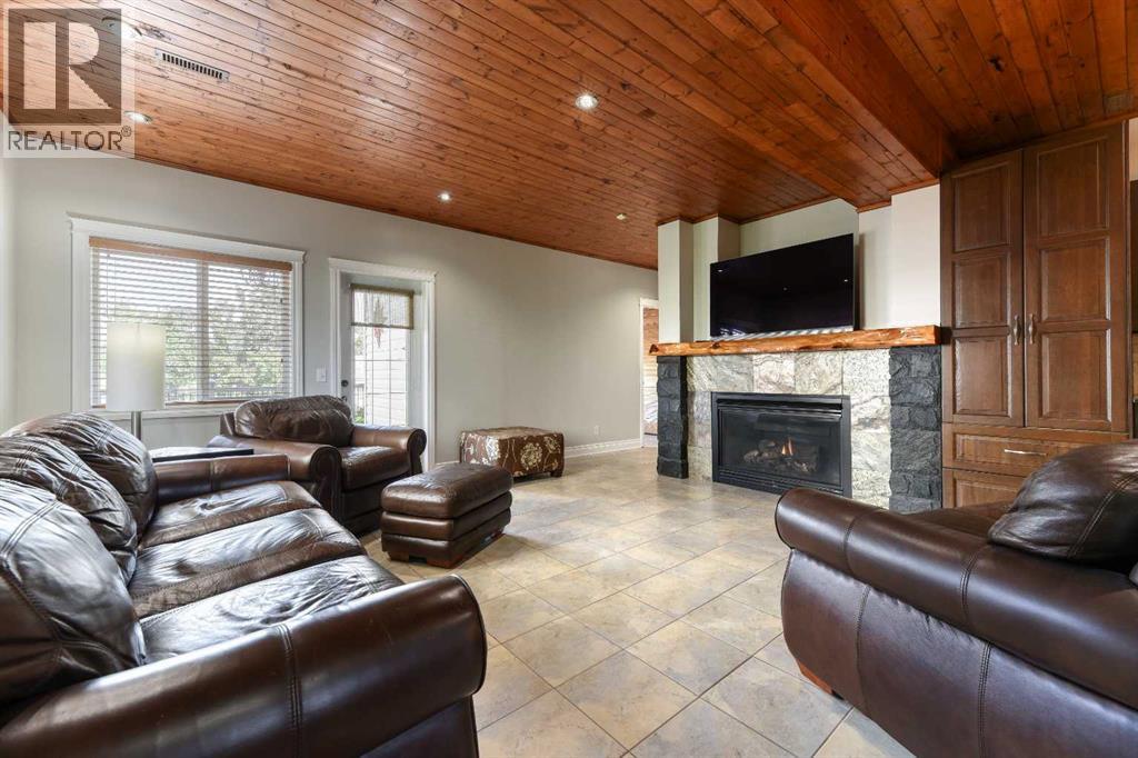 Single Family House Bi-level for Sale in  Harvest Creek Court NE Harvest Hills Calgary 