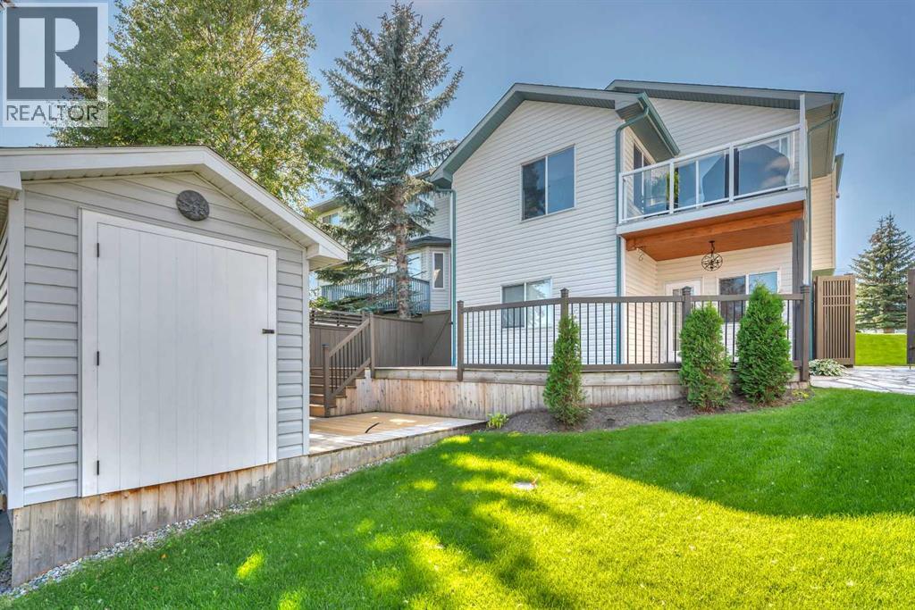 Single Family House Bi-level for Sale in  Harvest Creek Court NE Harvest Hills Calgary 