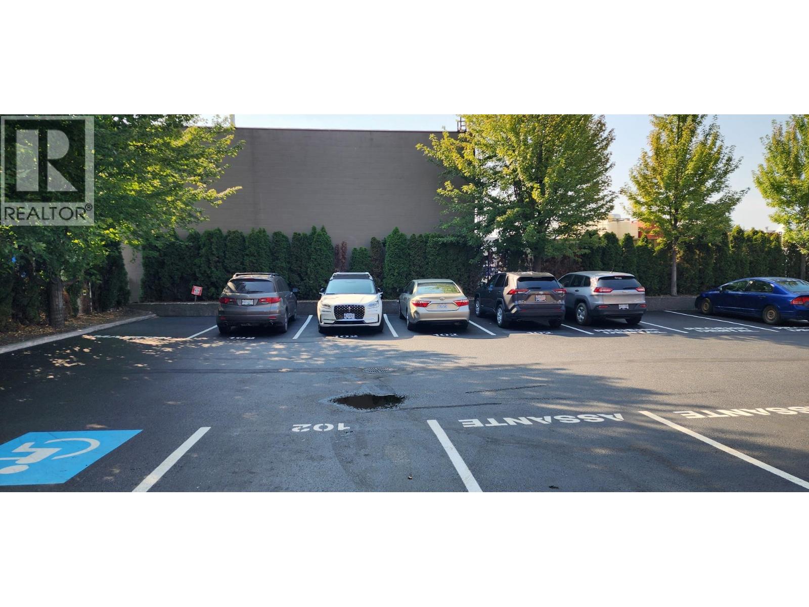 102 2500 53 Avenue, Vernon