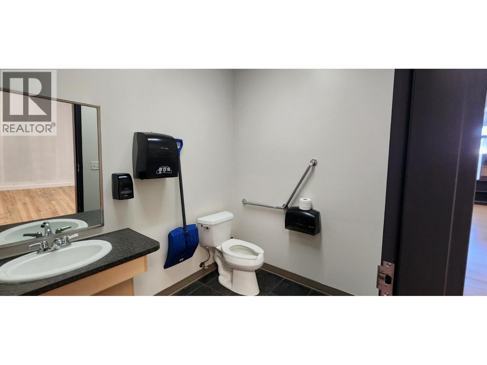 102 2500 53 Avenue, Vernon
