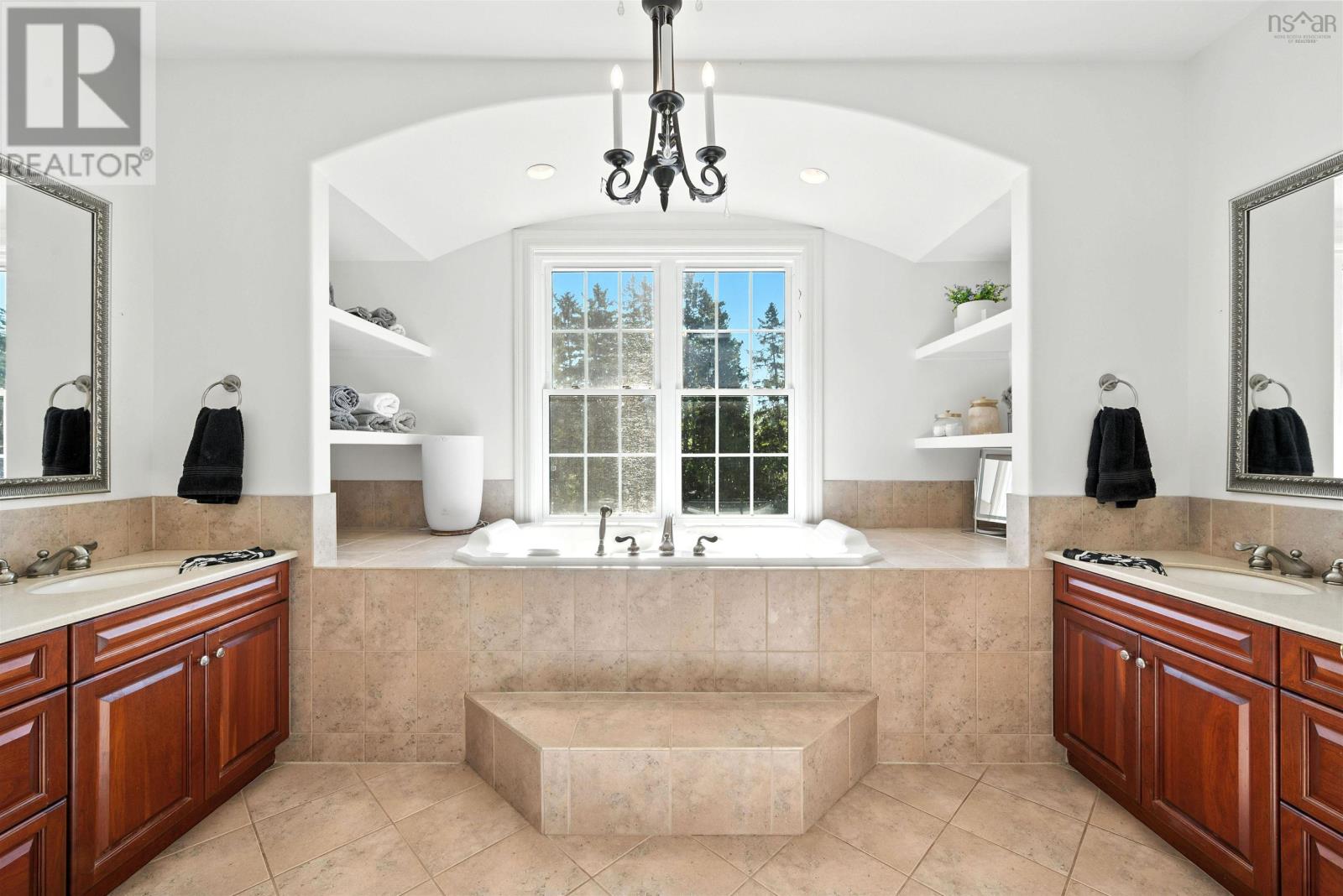 Property 28 of 50 of 712 Egypt Road