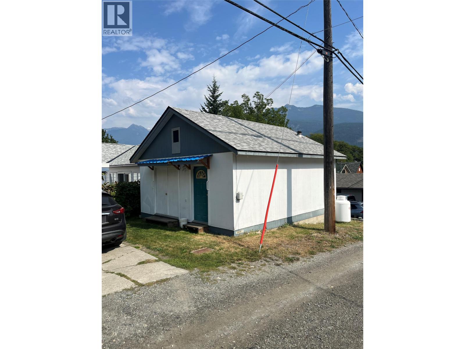 443 A Avenue, Kaslo