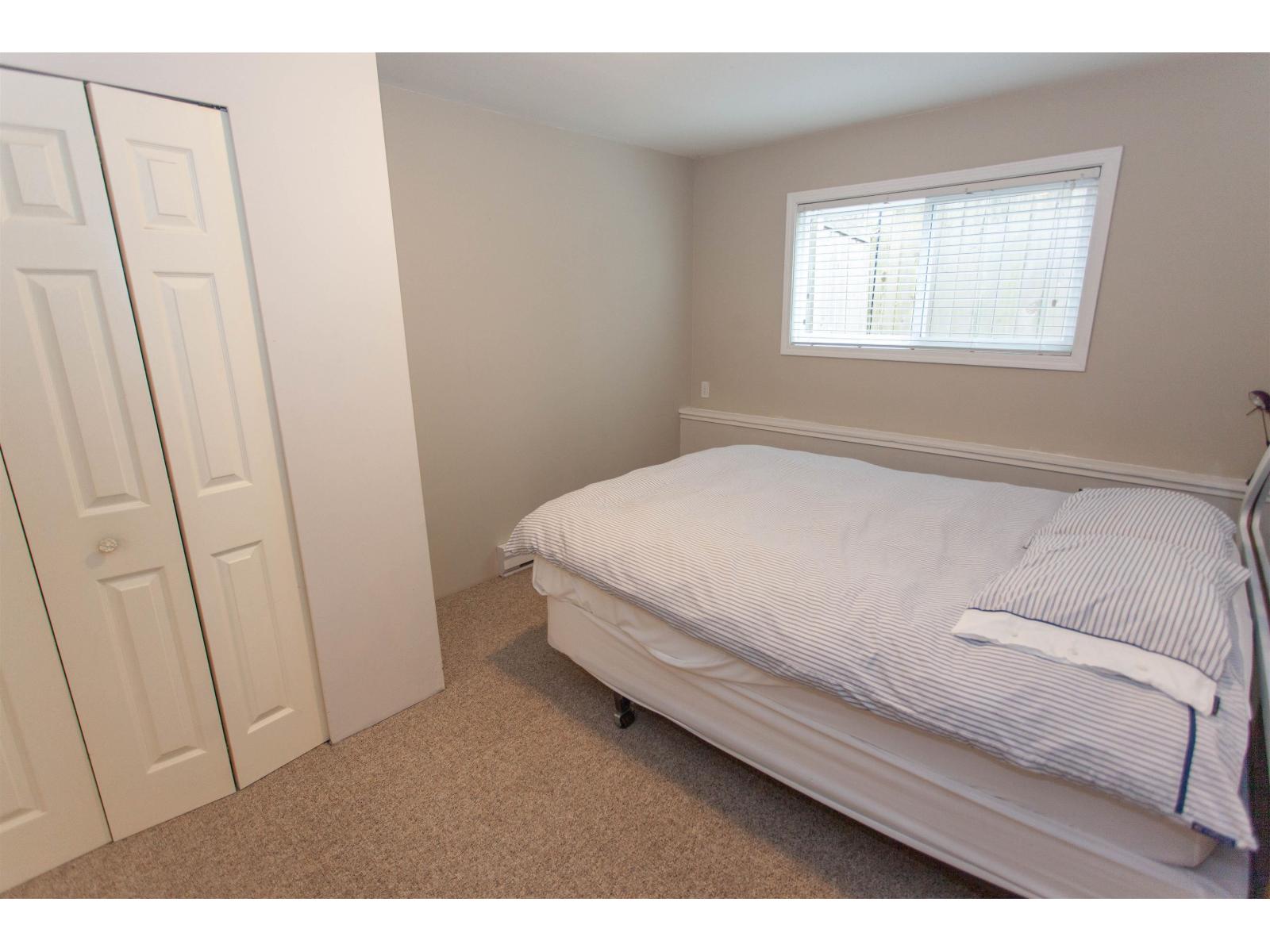 1232 FOSTER STREET, White Rock