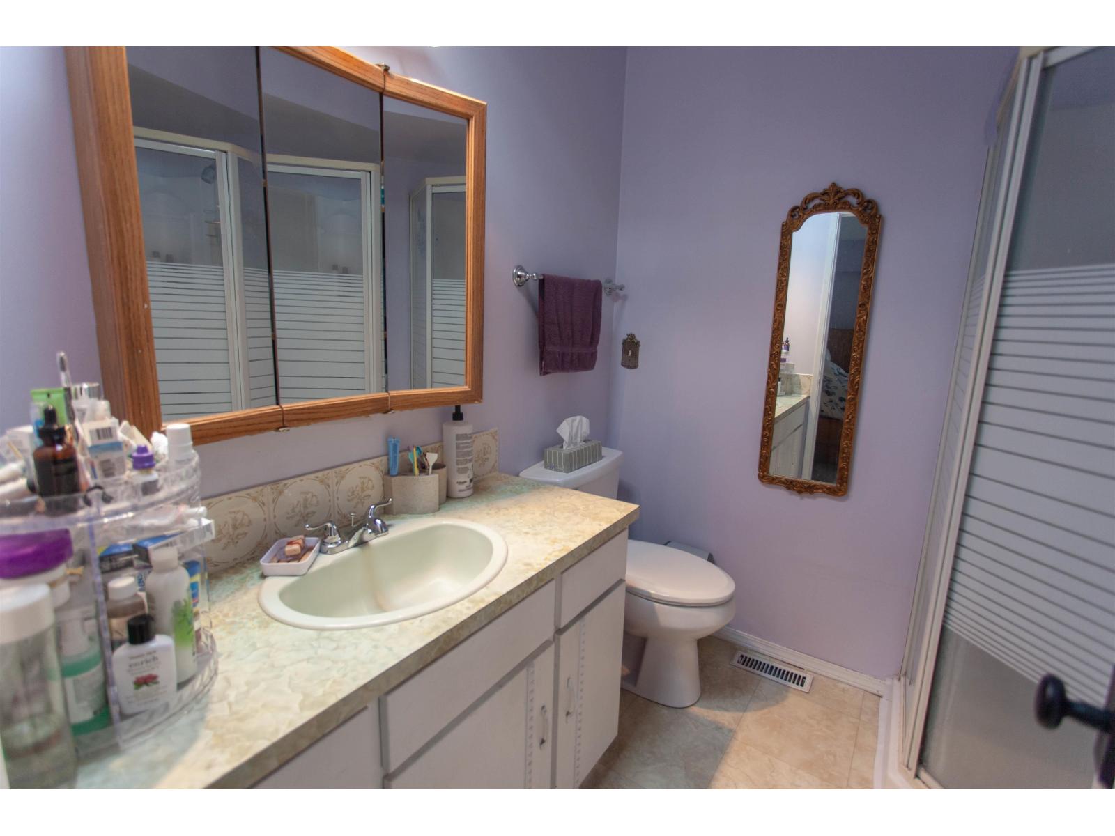1232 FOSTER STREET, White Rock