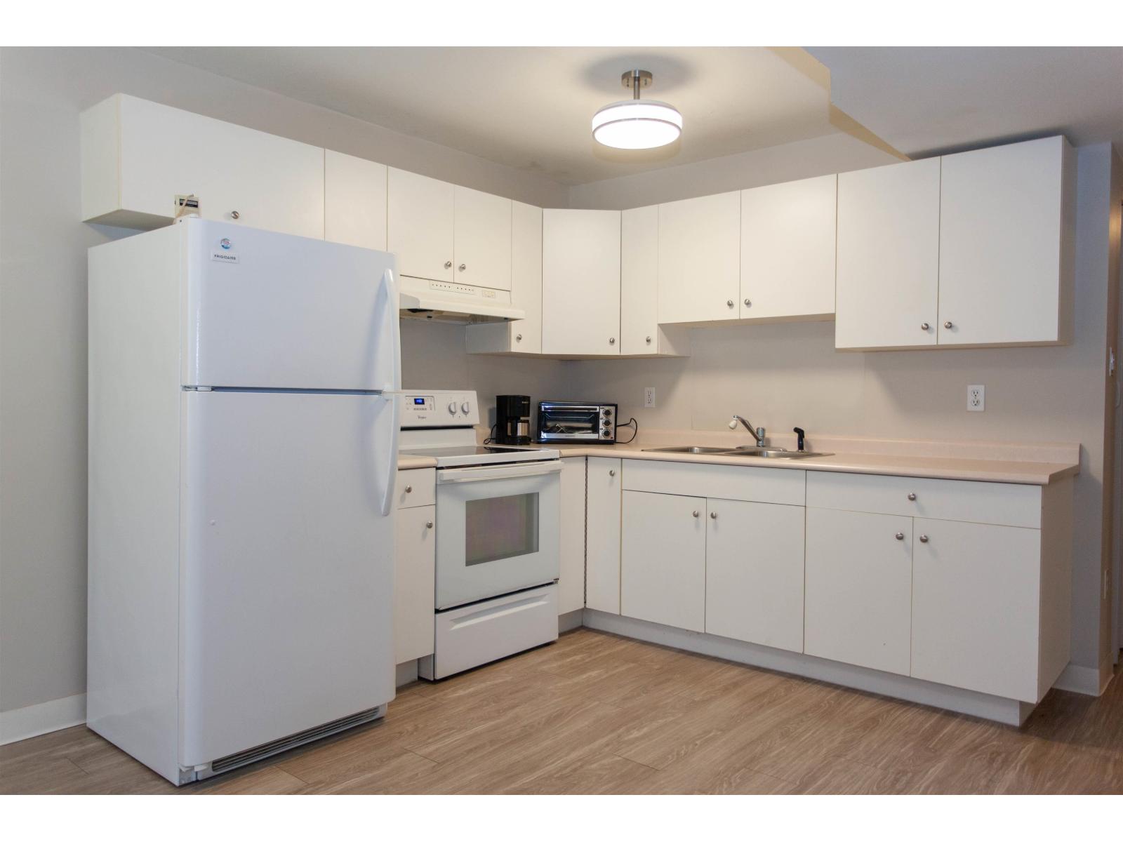 1232 FOSTER STREET, White Rock
