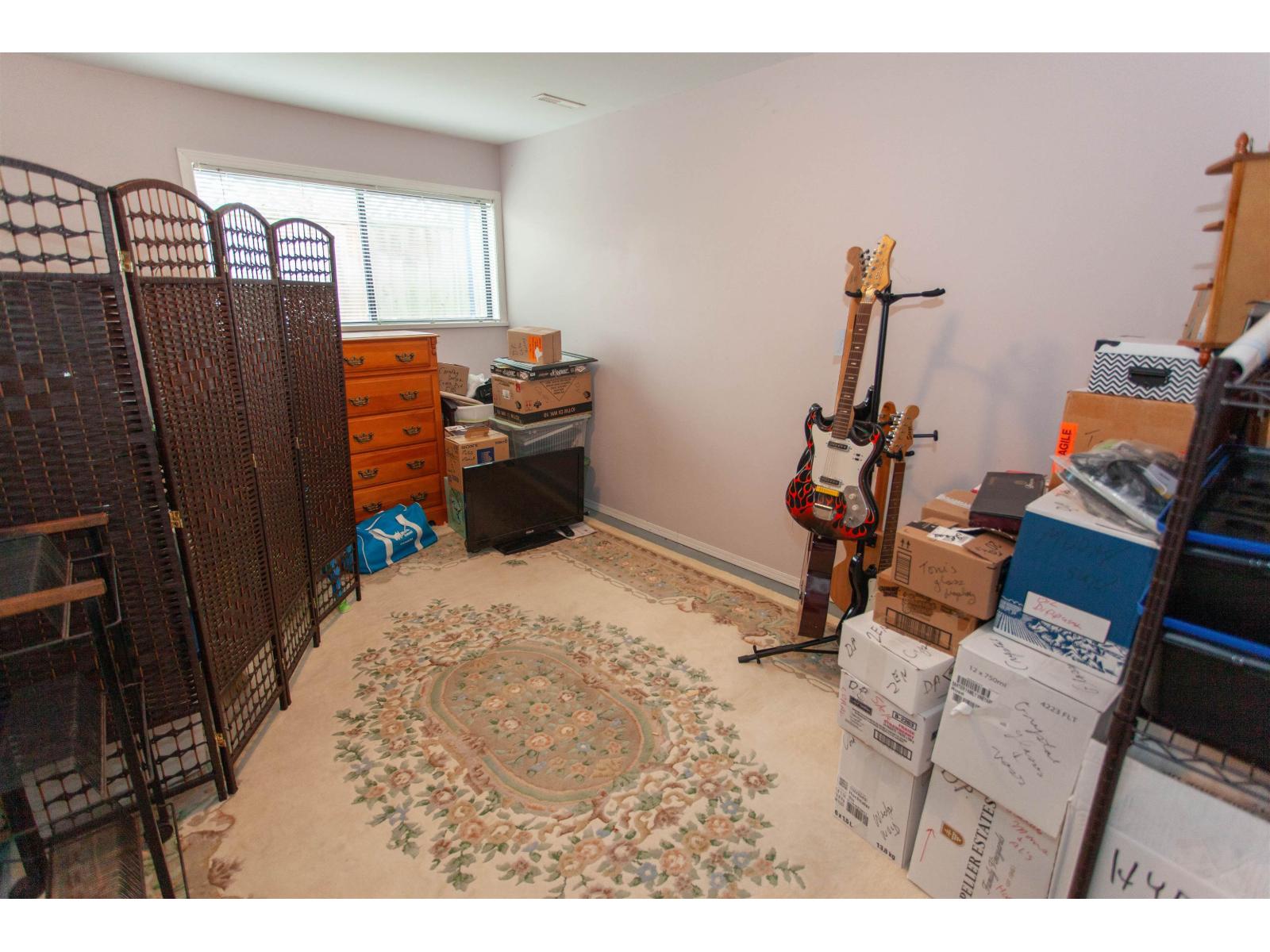 1232 FOSTER STREET, White Rock