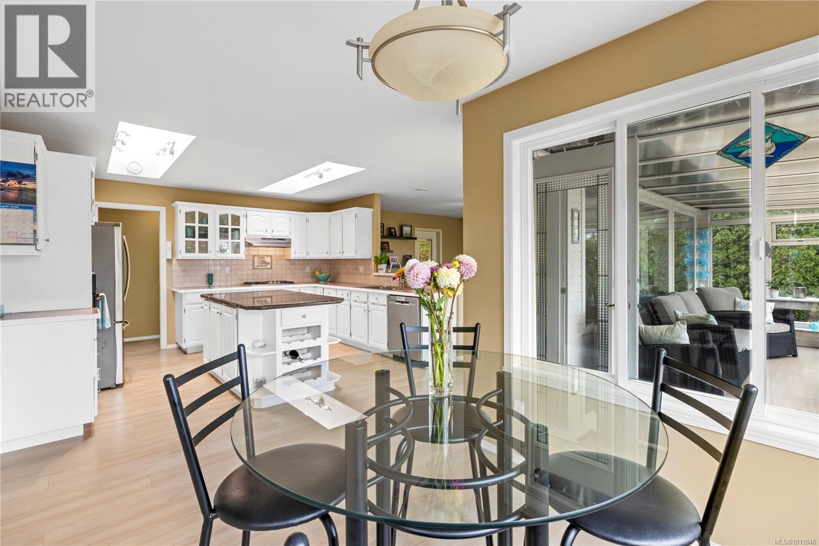 1394 Mallard Rd, French Creek