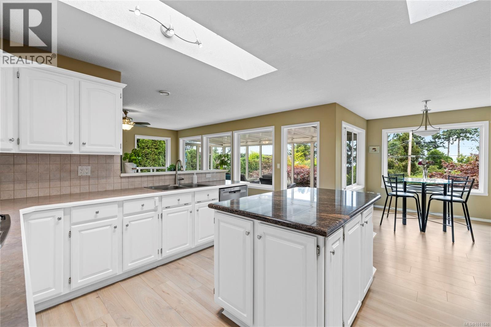 1394 Mallard Rd, French Creek