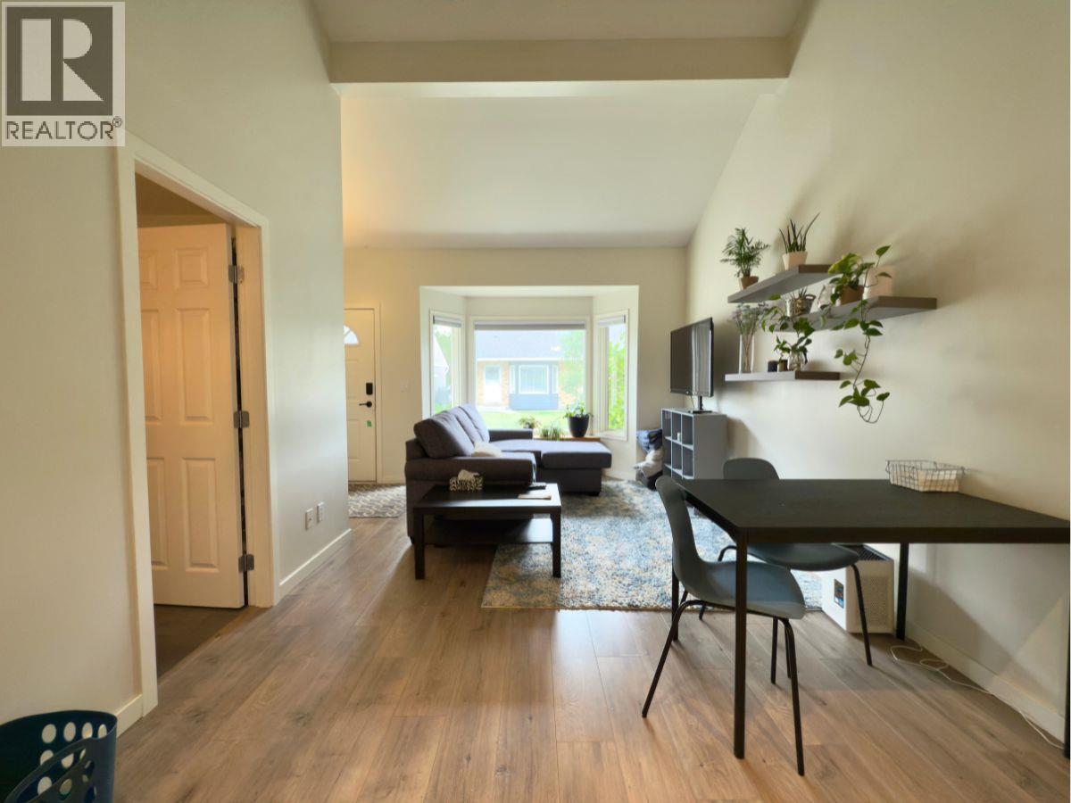 202 3155 Gordon Drive, Kelowna