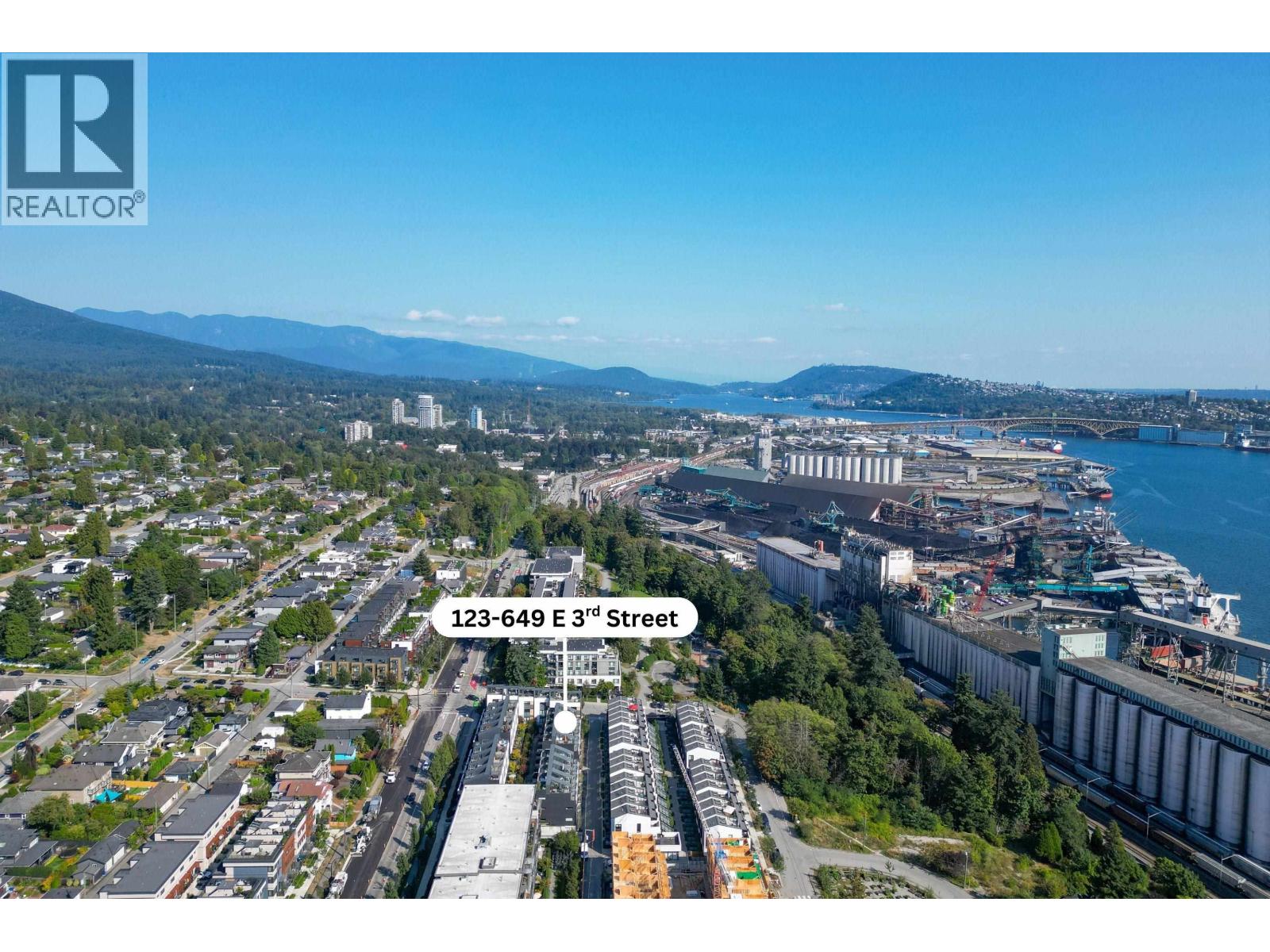 123 649 E 3RD STREET, North Vancouver