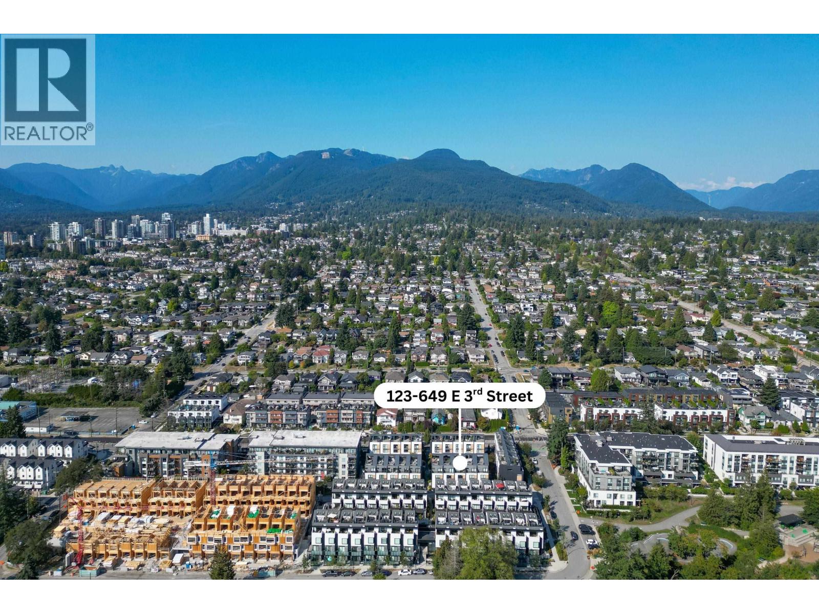 123 649 E 3RD STREET, North Vancouver