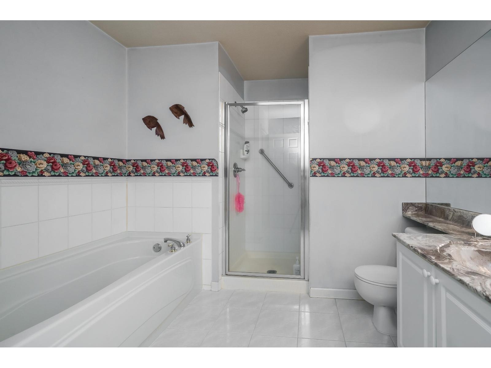 74 9025 216 STREET, Langley