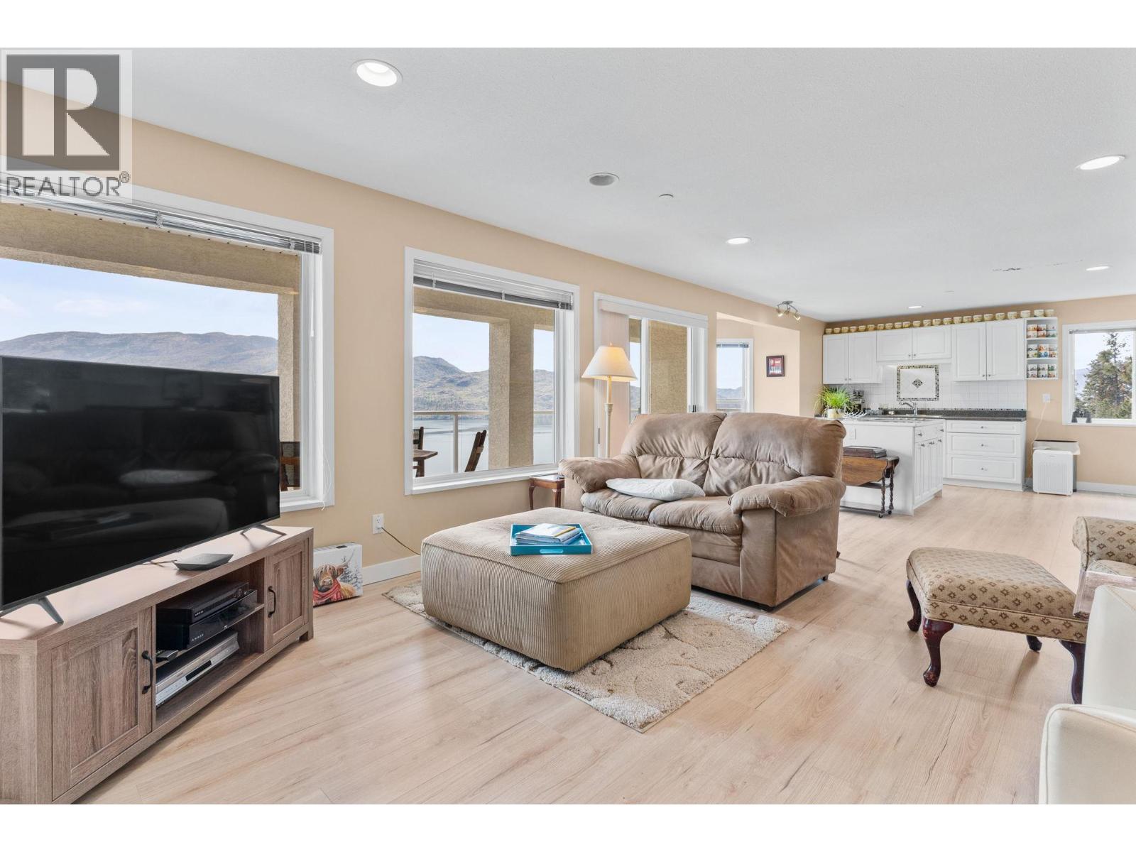  5227 Trepanier Bench Road, Peachland
