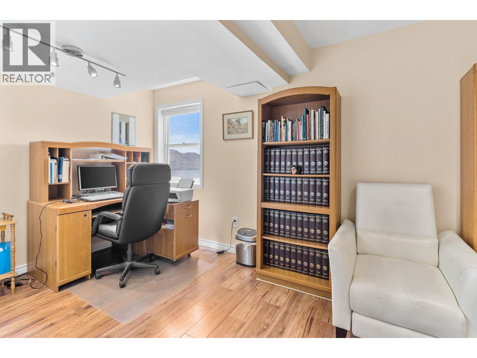  5227 Trepanier Bench Road, Peachland