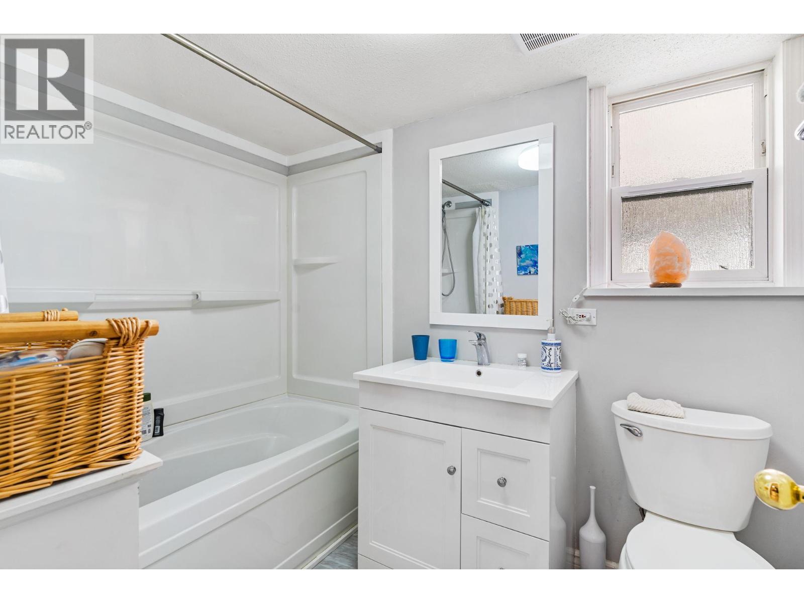  5227 Trepanier Bench Road, Peachland