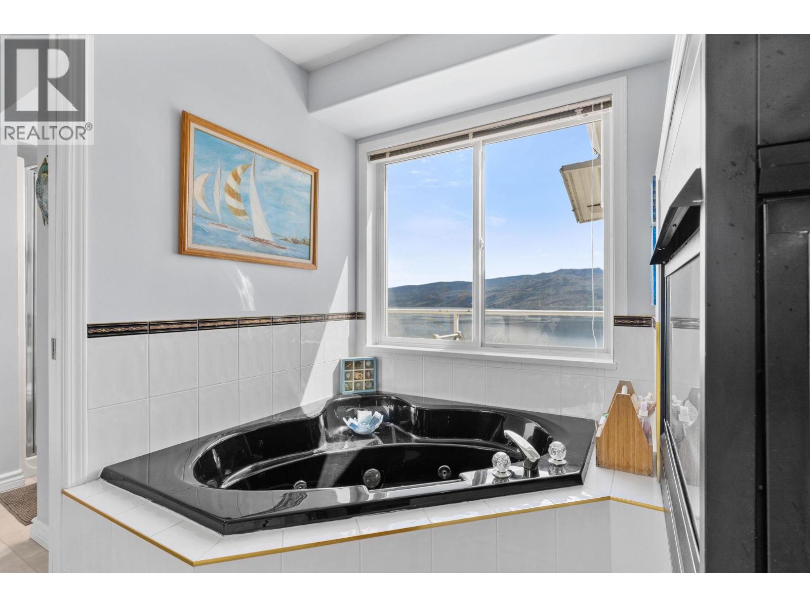  5227 Trepanier Bench Road, Peachland