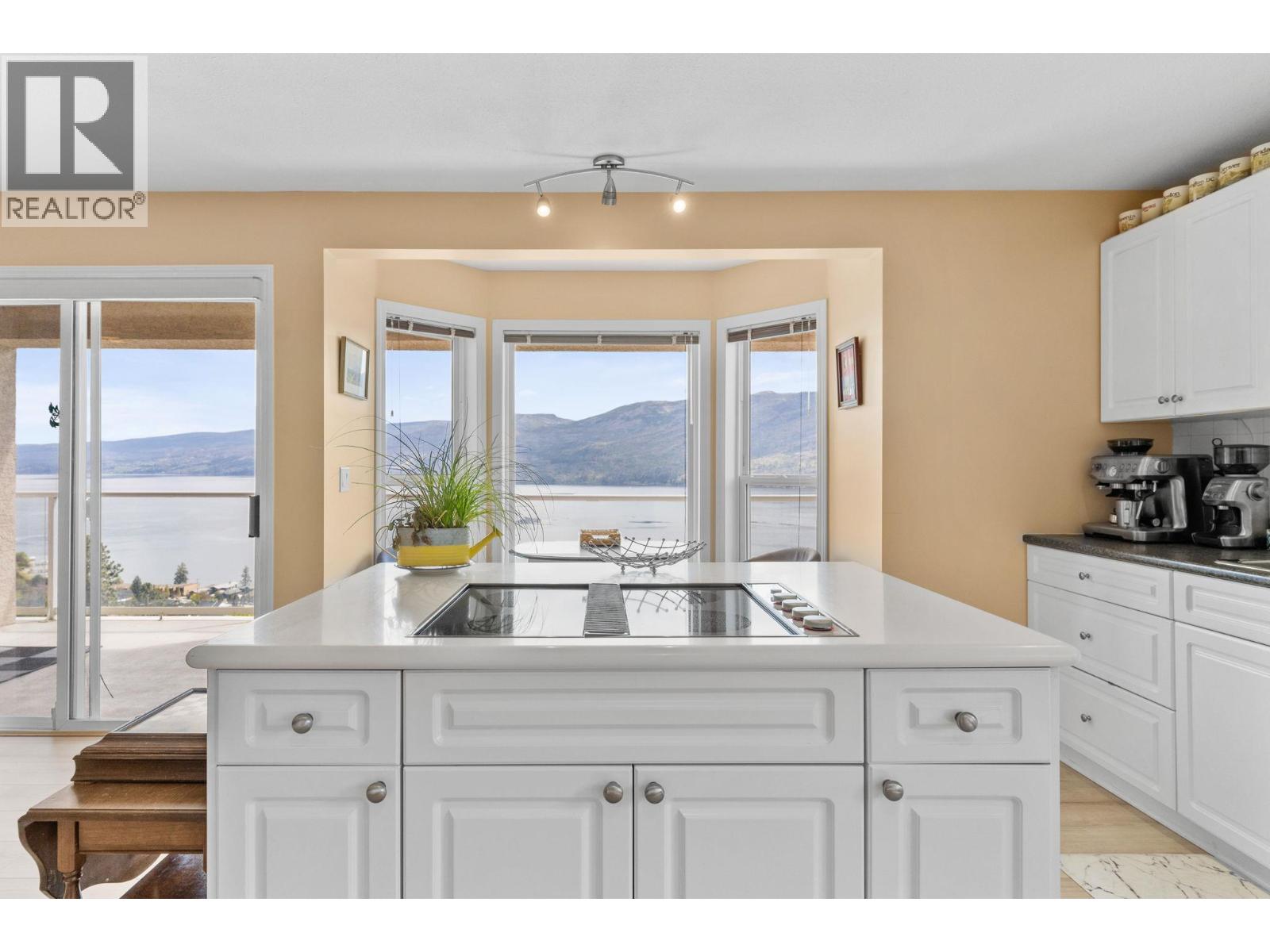  5227 Trepanier Bench Road, Peachland
