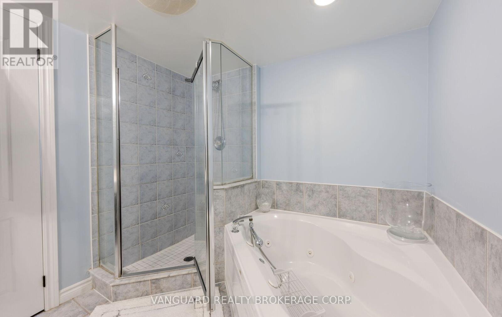 #606 2111 LAKE SHORE BOULEVARD W - 35