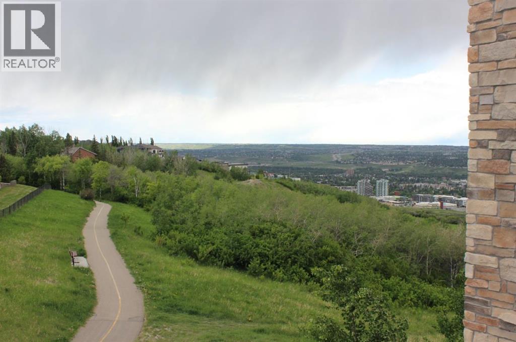 Single Family House for Sale in   Cougar Ridge Landing SW Patterson Calgary 