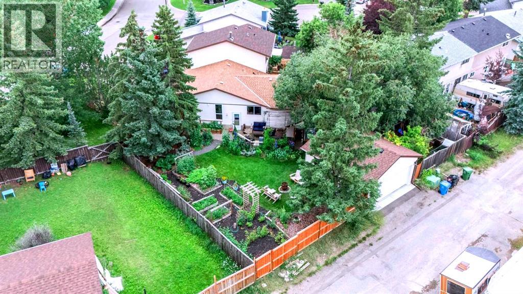 Single Family House Bungalow for Sale in  Ranchview Road NW Ranchlands Calgary 