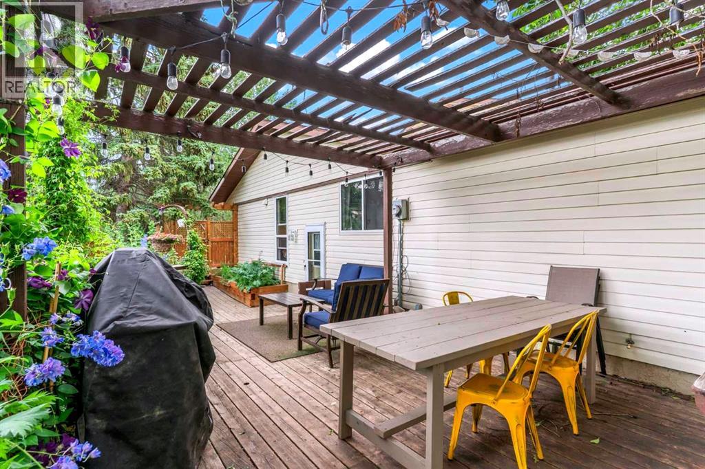 Single Family House Bungalow for Sale in  Ranchview Road NW Ranchlands Calgary 