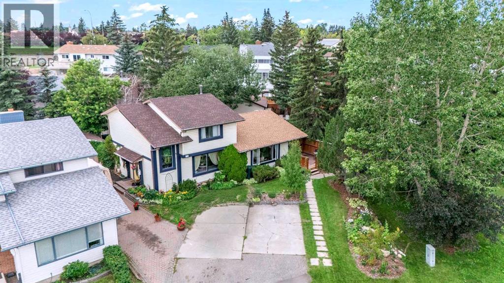 Single Family House Bungalow for Sale in  Ranchview Road NW Ranchlands Calgary 